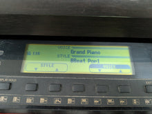 Load image into Gallery viewer, Yamaha Clavinova CVP-92 Digital Piano / arranger in rosewood stock nr 25465
