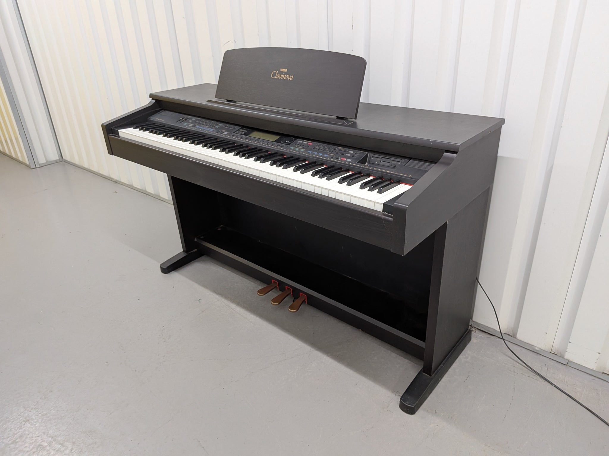 Yamaha Clavinova CVP-92 Digital Piano / arranger in rosewood stock 