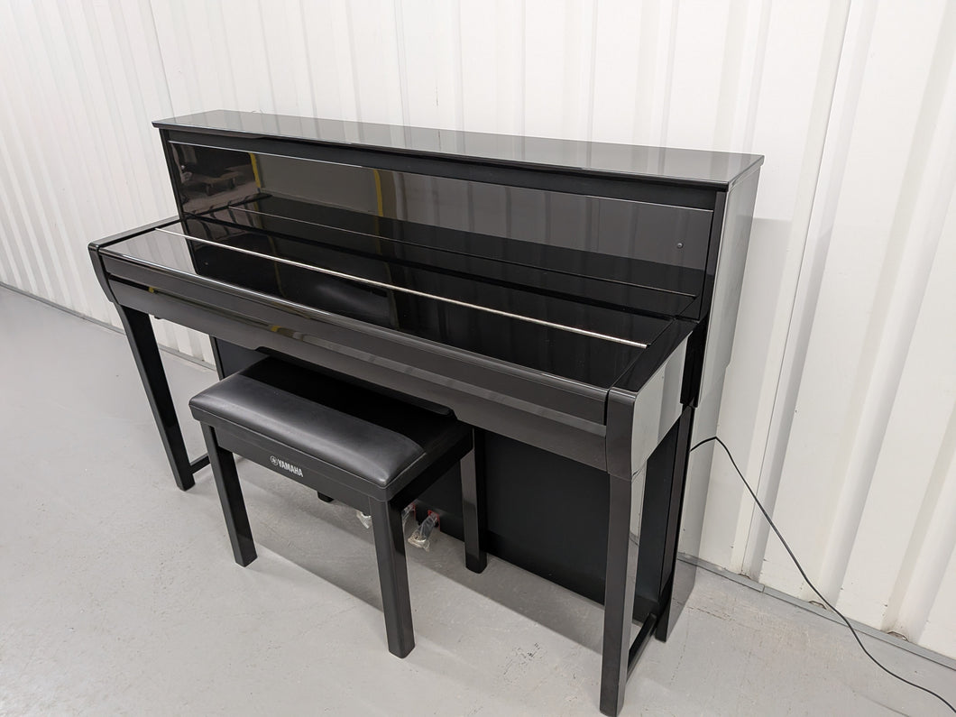 Yamaha Clavinova CLP-685 digital piano and stool in glossy black polished ebony stock #25491