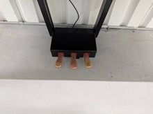 Load image into Gallery viewer, Yamaha Clavinova CVP-505PE digital piano arranger polished black stock number 25545
