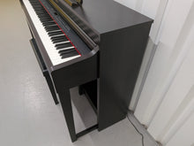 Load image into Gallery viewer, Yamaha Clavinova CLP-470 in dark rosewood with wooden keys action + stool #25546
