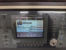 Load image into Gallery viewer, Yamaha Clavinova CVP-405 digital piano arranger in dark rosewood  stock # 25512
