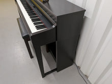Load image into Gallery viewer, Yamaha Clavinova CLP-470 in dark rosewood with wooden keys action + stool #25575

