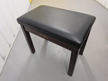 Load image into Gallery viewer, Yamaha Clavinova CLP-470 in dark rosewood with wooden keys action + stool #25575
