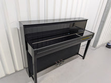 Load image into Gallery viewer, Yamaha Clavinova CLP-785 digital piano in polished black finish stock #25576

