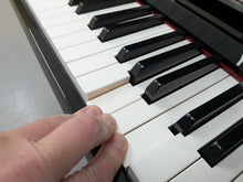 Load image into Gallery viewer, Yamaha Clavinova CLP-785 digital piano in polished black finish stock #25576
