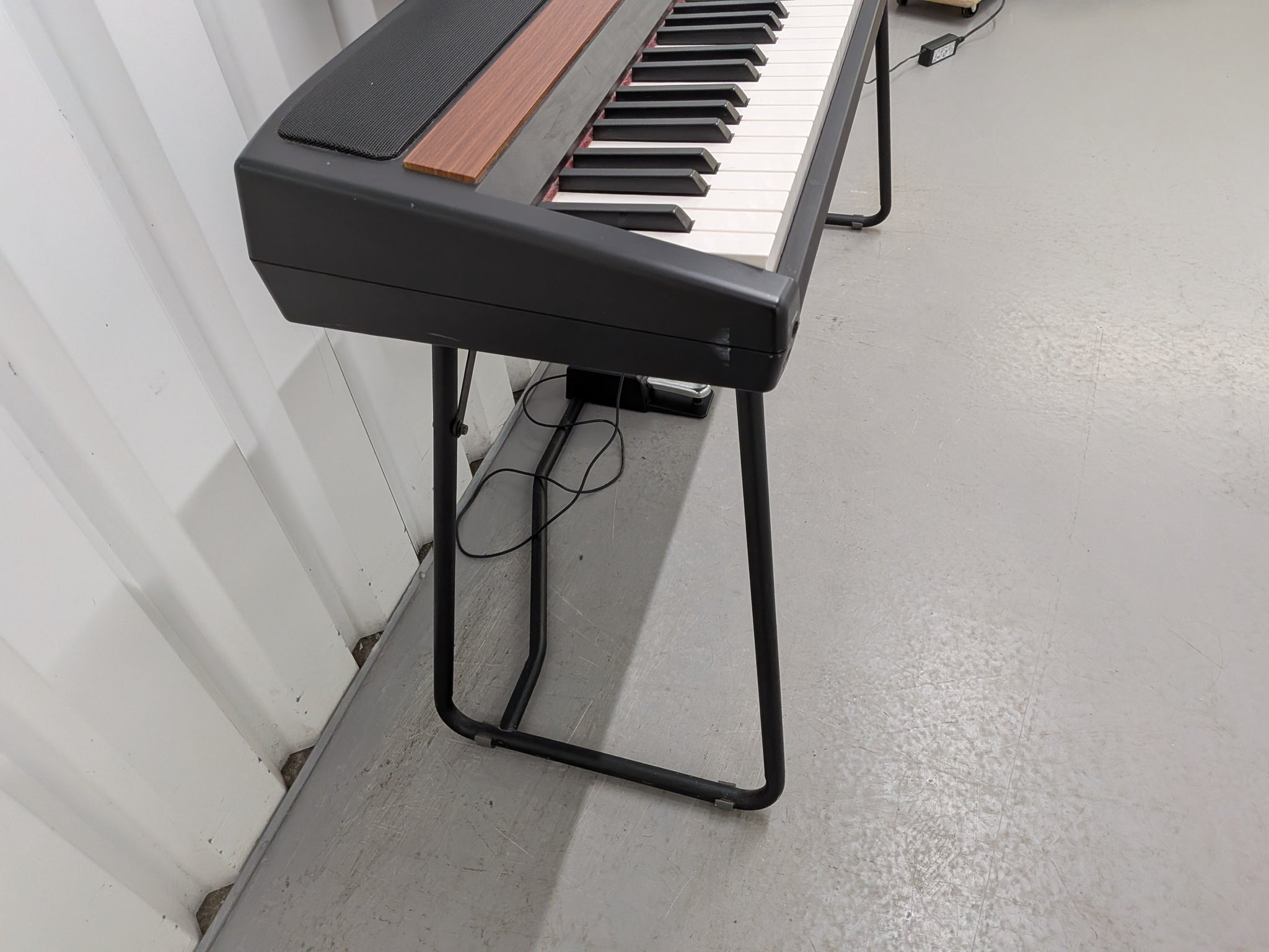 korg sp 250 pedal SP-250 88 Key professional Piano with stand and sustain sto – Sulinda Music Katzenbestseller Taille:M - Sangle de 55cm Metal Gear Solid 5