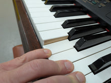 Load image into Gallery viewer, Yamaha Clavinova CLP-280 in Polished Mahogany with matching stool stock nr 26043
