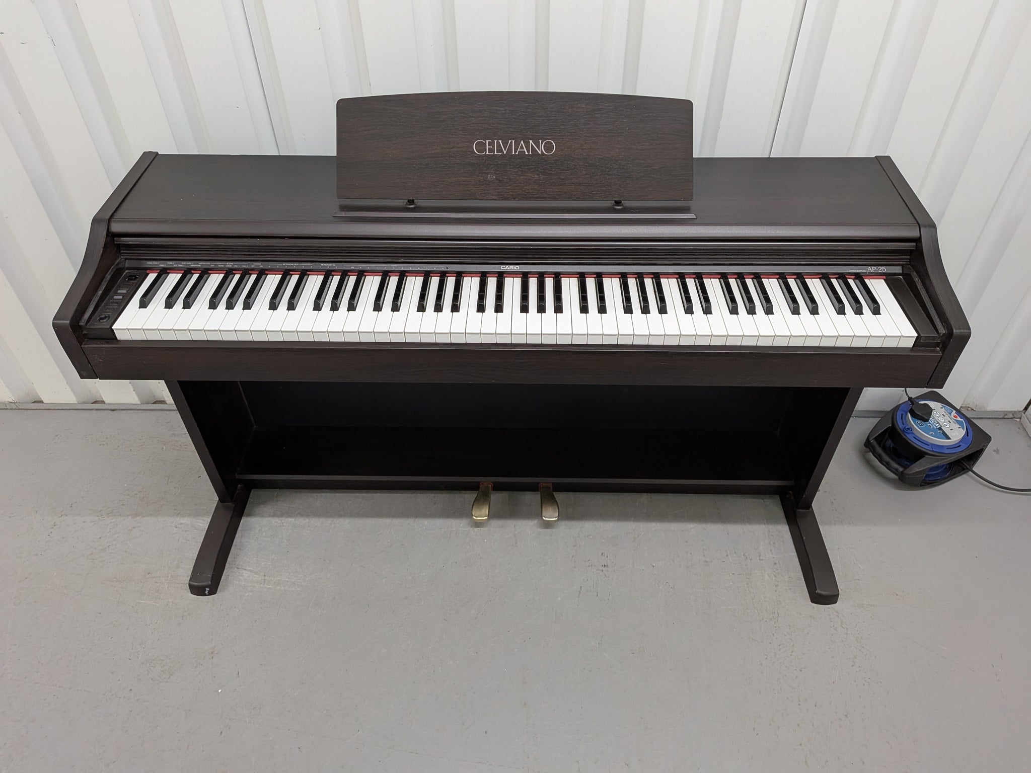カシオ AP-25 電子ピアノ CASIO セルヴィアーノAP25 カシオ AP-550WE 電子