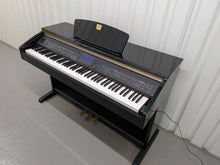 Load image into Gallery viewer, Yamaha Clavinova CVP-401 Digital Piano / arranger in glossy black stock nr 26075
