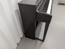 Load image into Gallery viewer, Yamaha Clavinova CLP-470 in dark rosewood with wooden keys action + stool #26088

