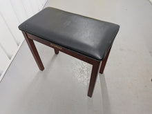Load image into Gallery viewer, Yamaha Clavinova CLP-950 digital piano and stool in mahogany stock #26117
