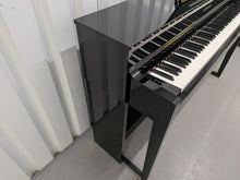 Load image into Gallery viewer, Yamaha Clavinova CLP-535 CLP-535PE Digital Piano in gloss black stock # 26151
