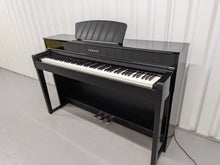 Load image into Gallery viewer, Yamaha Clavinova CLP-535 CLP-535PE Digital Piano in gloss black stock # 26151
