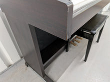 Load image into Gallery viewer, Yamaha Clavinova CVP-201 Digital Piano arranger Full Size 88 keys stock nr F008
