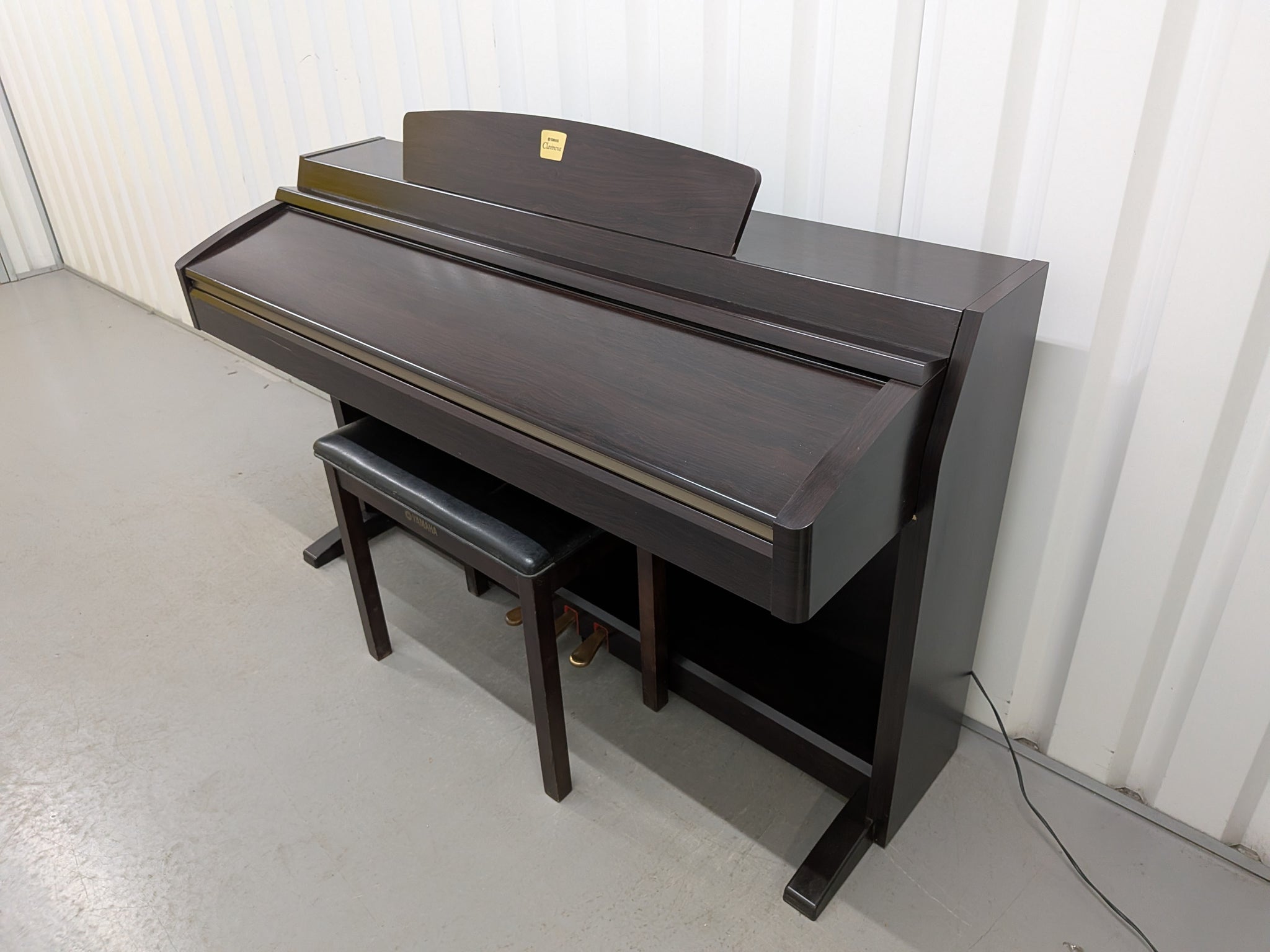 Yamaha Clavinova CLP-230 digital piano in rosewood finish stock