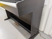 Load image into Gallery viewer, Yamaha Arius YDP-121 Digital Piano in dark rosewood stock nr 26186
