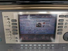 Load image into Gallery viewer, Yamaha Clavinova CVP-209 piano / arranger in Polished Ebony stock nr F011
