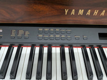Load image into Gallery viewer, Yamaha Clavinova CLP-880 digital piano and stool in mahogany finish stock number 26206
