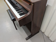 Load image into Gallery viewer, Yamaha Clavinova CLP-880 digital piano and stool in mahogany finish stock number 26206
