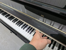 Load image into Gallery viewer, Yamaha Clavinova CVP-403 Polished black ebony Digital Piano arranger stock #26144
