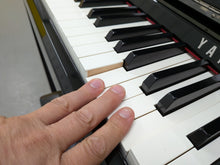 Load image into Gallery viewer, Yamaha Clavinova CLP-585 digital piano and stool in glossy black  stock #26255
