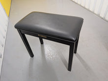 Load image into Gallery viewer, Yamaha Clavinova CLP-470 in satin black with wooden keys action + stool stock no 26256
