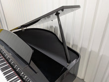 Load image into Gallery viewer, Yamaha Clavinova CLP-565GP in polished glossy black + matching stool #26266
