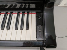 Load image into Gallery viewer, Yamaha Clavinova CLP-565GP in polished glossy black + matching stool #26266
