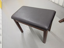 Load image into Gallery viewer, Yamaha Clavinova CLP-950 digital piano and stool in mahogany stock #26318
