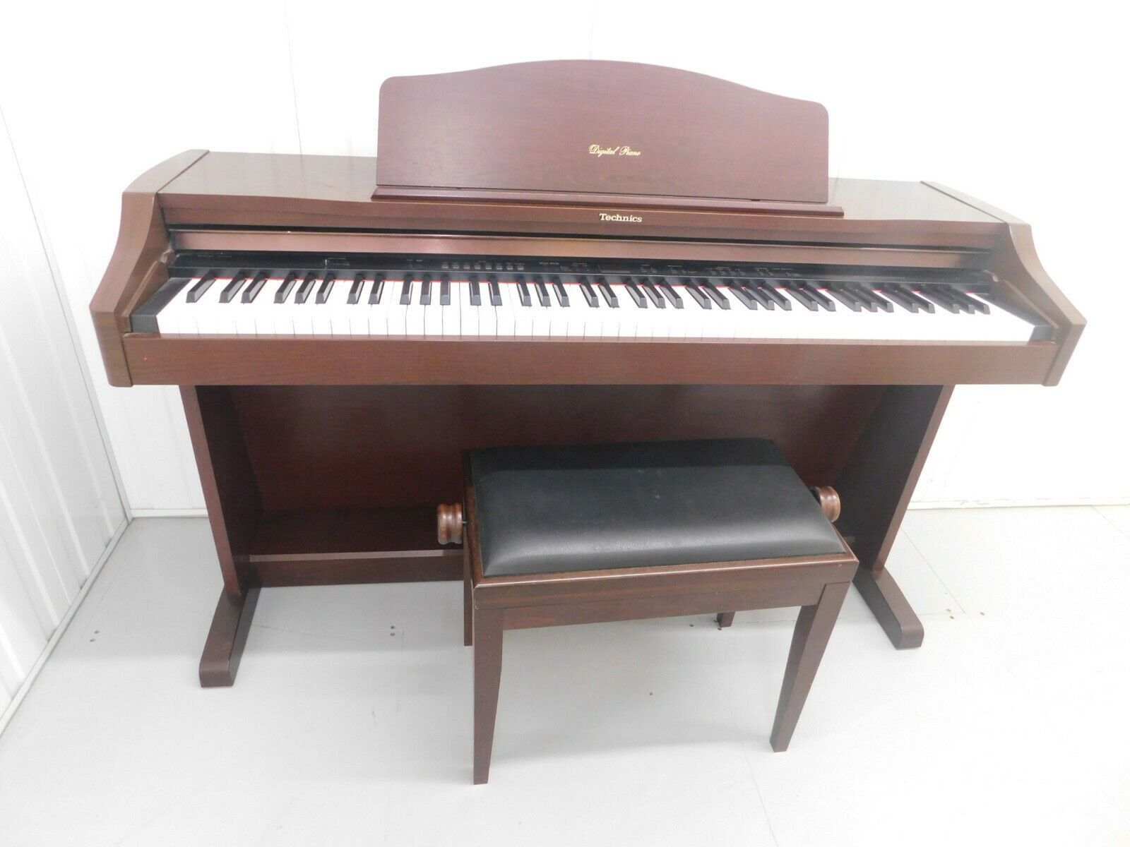 Technics SX-PX663 Digital Piano mahogany full size weighted keys