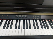 Load image into Gallery viewer, YAMAHA CLAVINOVA CLP-930 Digital Piano in rosewood, weighted keys stock nr 22061
