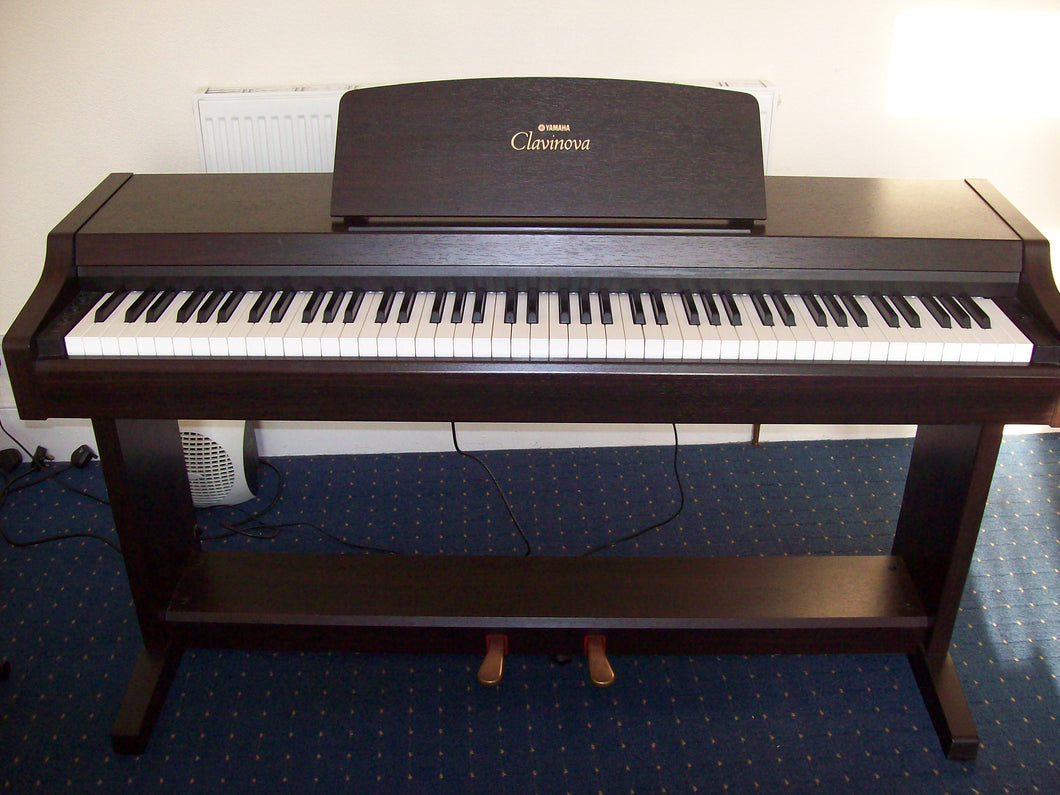 Yamaha Clavinova CLP-810s Digital Piano Full Size 88 keys 2 pedals stock # 22319