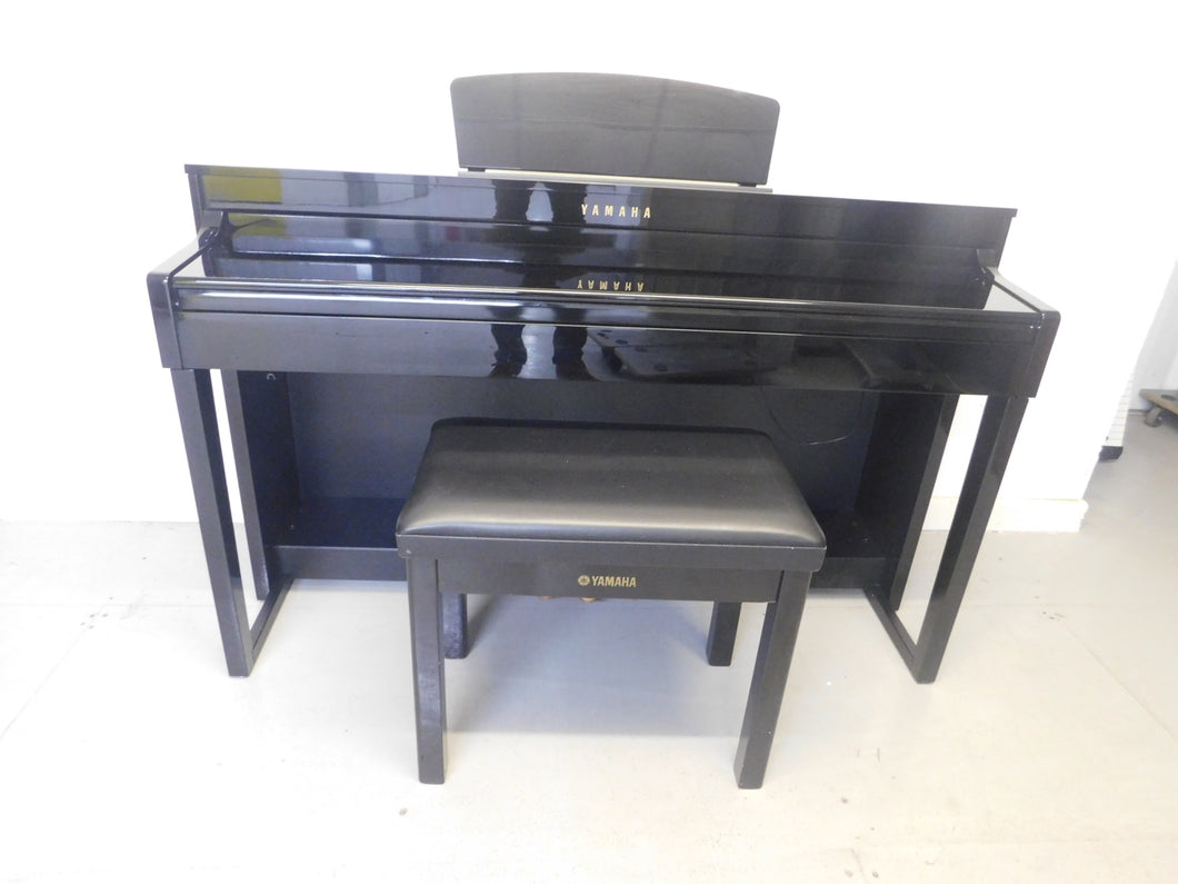 Yamaha Clavinova CLP-430PE in polished ebony glossy black + stool stock nr 22059