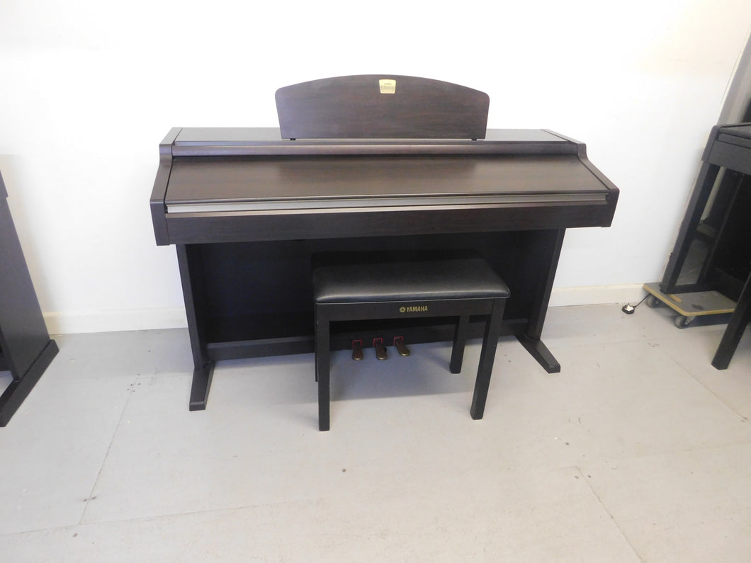 YAMAHA CLAVINOVA CLP-930 Digital Piano in rosewood, weighted keys stock nr 22060