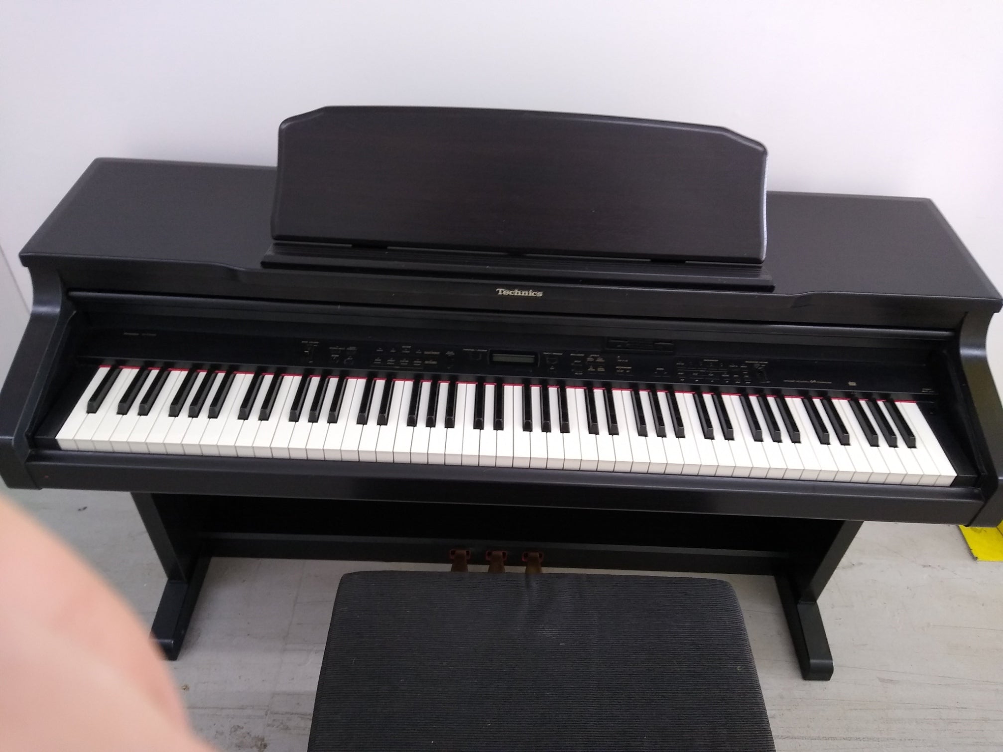 TECHNICS SX-PX336 DIGITAL PIANO IN BLACK FULL SIZE stock number 22026 –  Sulinda Music