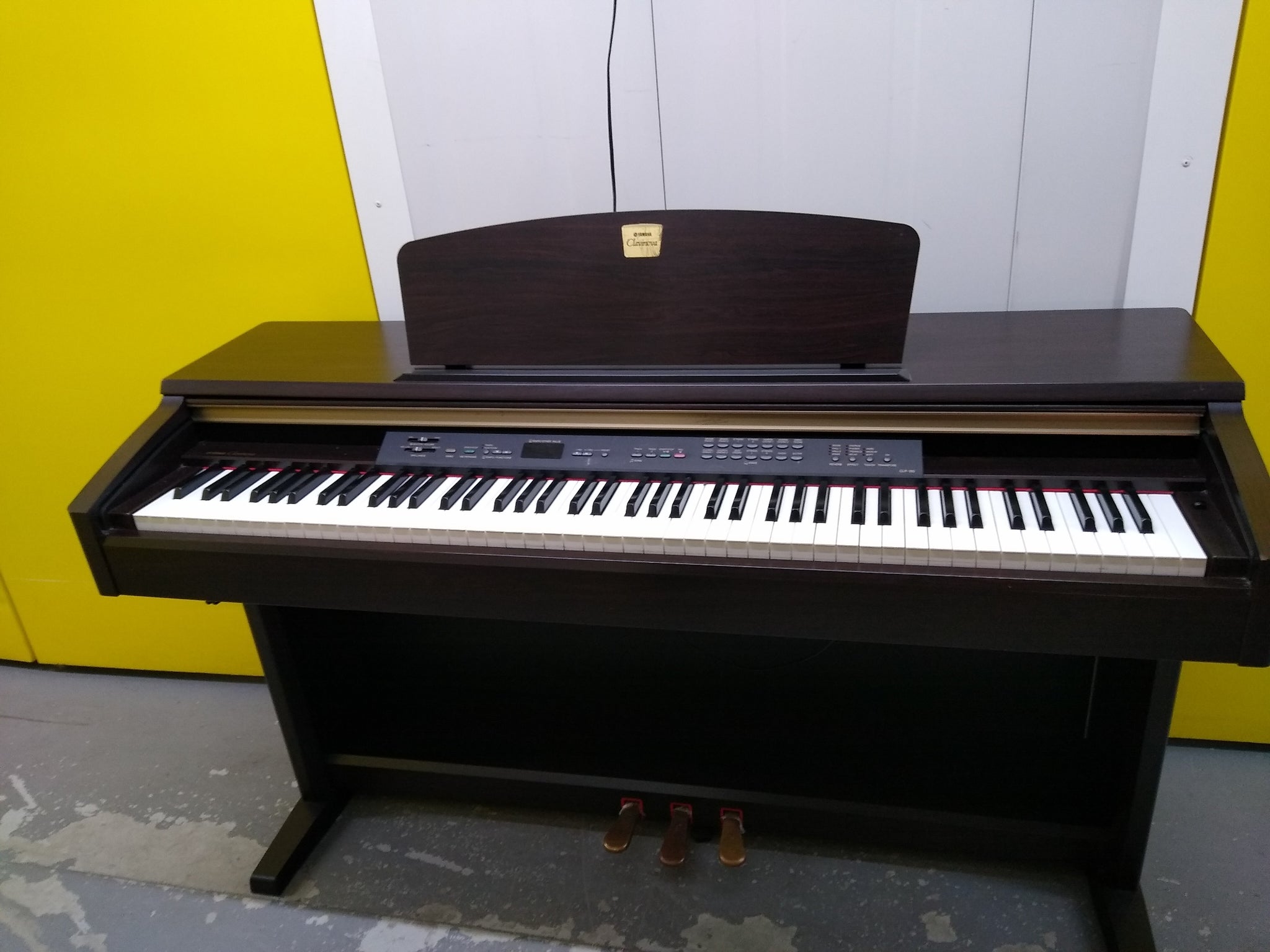 Yamaha Clavinova CLP-120 Digital Piano Full Size 88 keys stock no