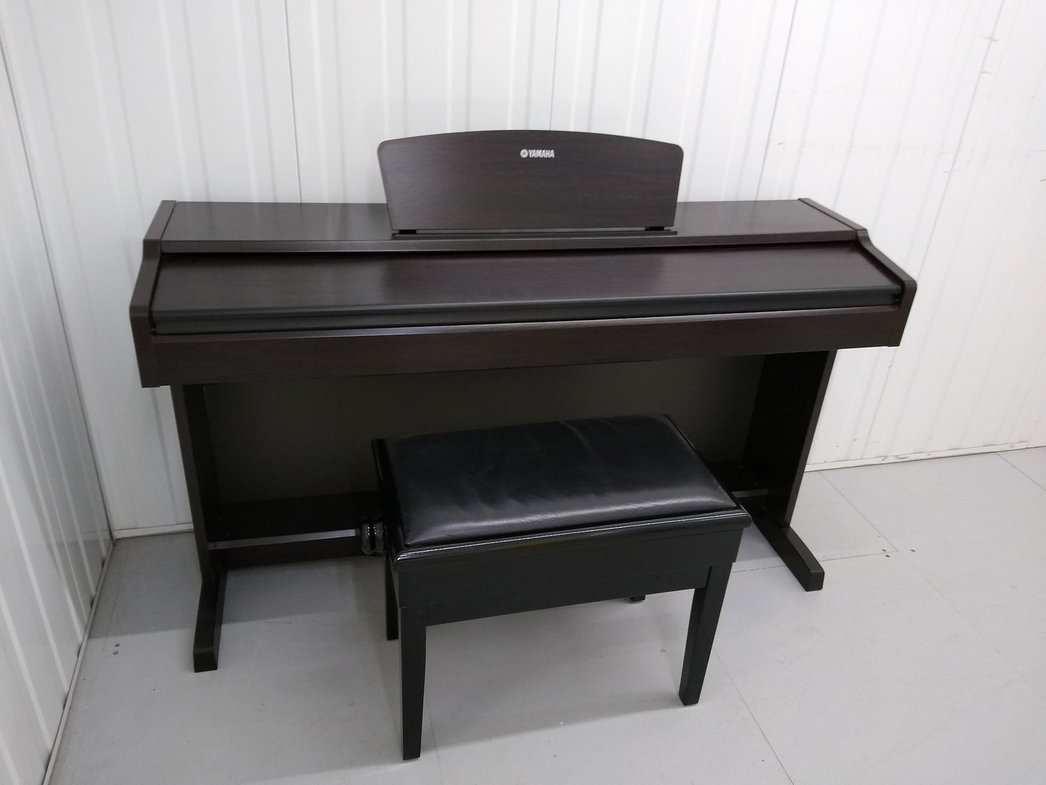 Yamaha Arius YDP-131 Digital Piano and stool in rosewood finish