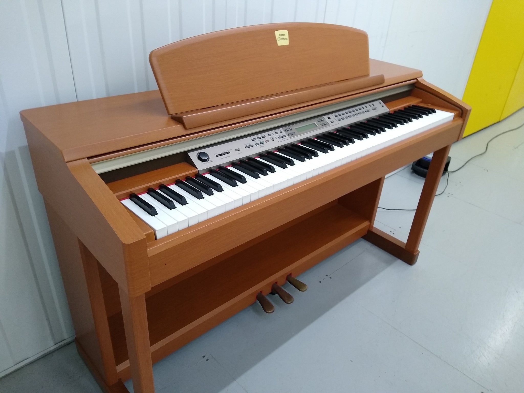 Yamaha Clavinova CLP-150c Digital Piano with stool in light oak stock –  Sulinda Music