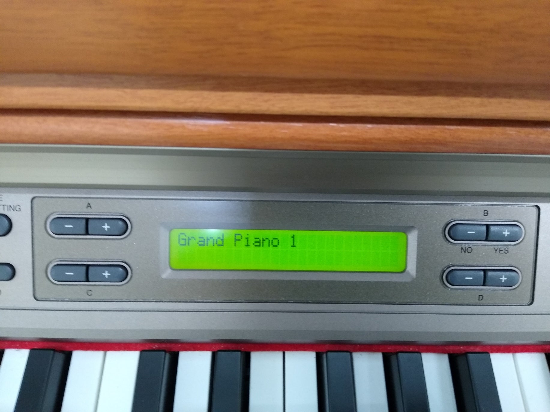 Yamaha Clavinova CLP-150c Digital Piano with stool in light oak