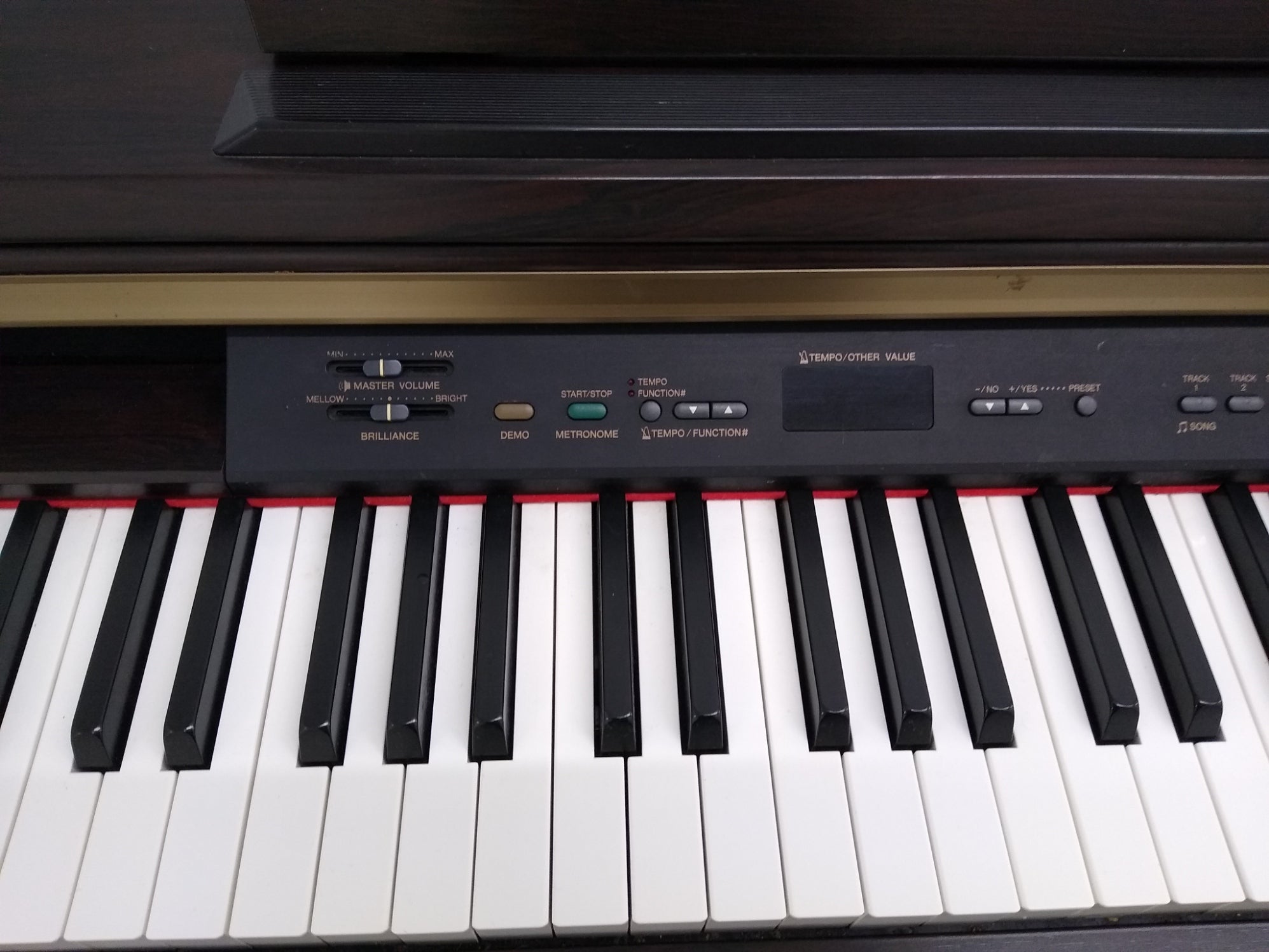 Yamaha Clavinova CLP-120 Digital Piano and stool Full Size 88 keys
