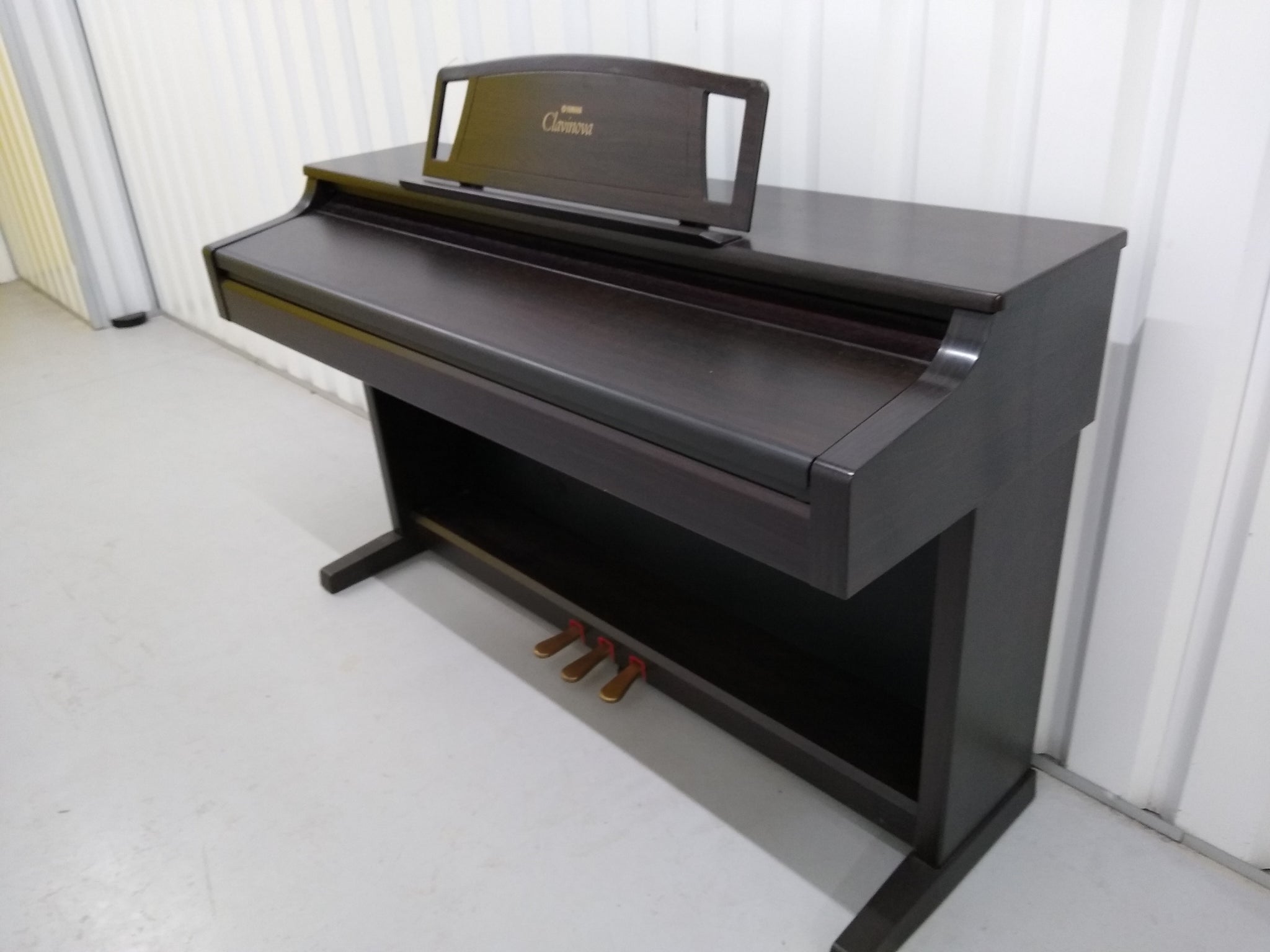 Yamaha Clavinova CLP-860 Digital Piano in rosewood stock # 22129 – Sulinda  Music