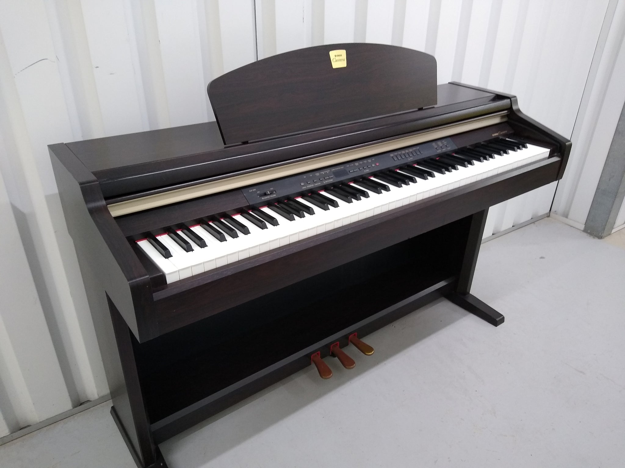 YAMAHA CLAVINOVA CLP-930 Digital Piano in rosewood, weighted keys, com –  Sulinda Music