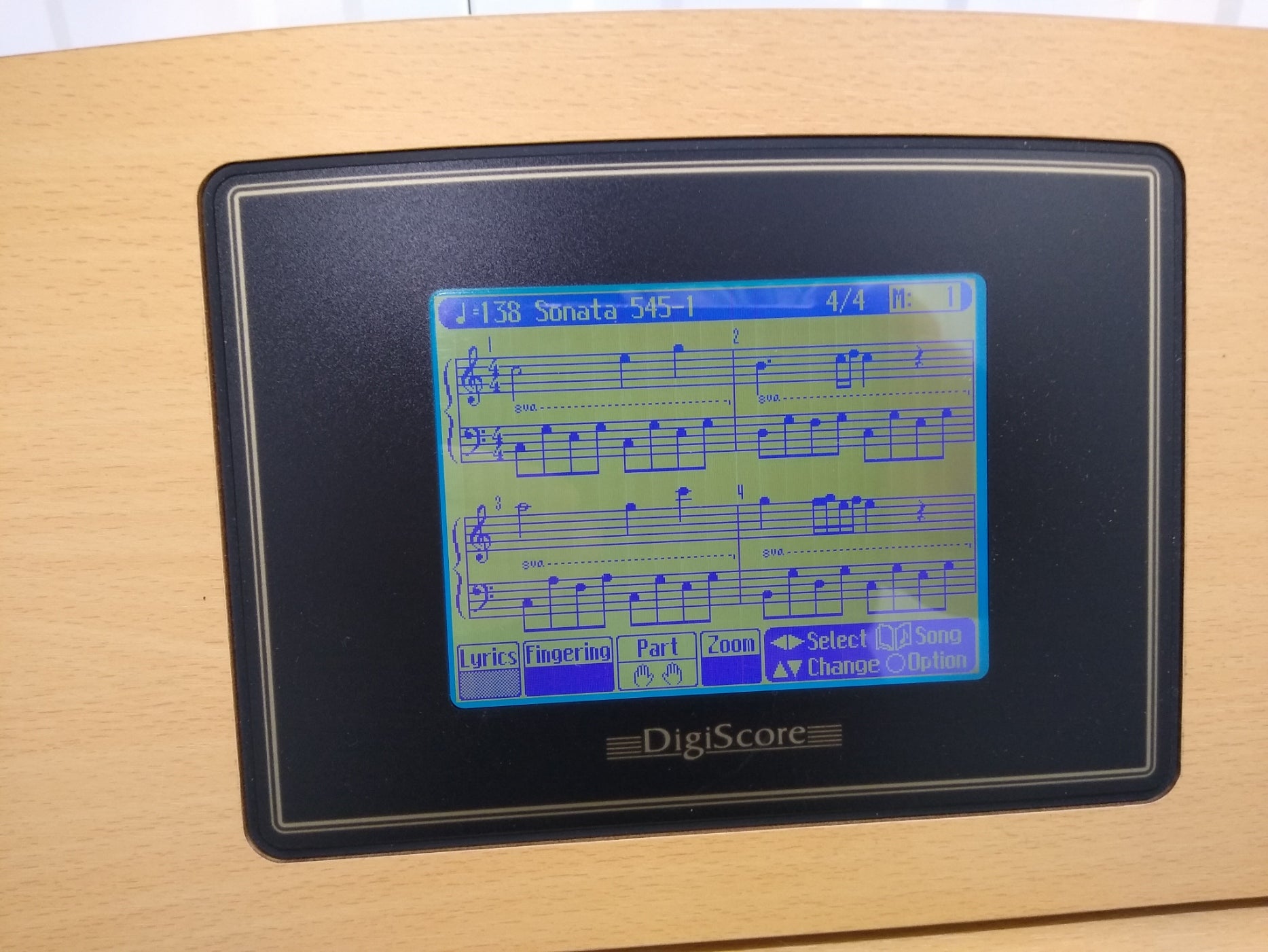 Roland HPi-5 Digital Interactive Piano with LCD screen built in