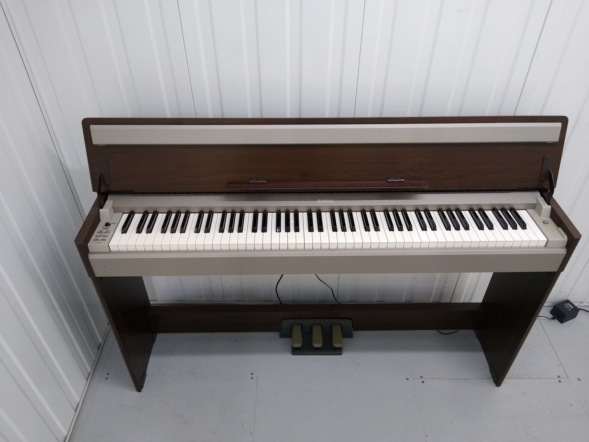 Yamaha Arius YDP-S30 Digital Piano Slimline space saver stock number 2 –  Sulinda Music