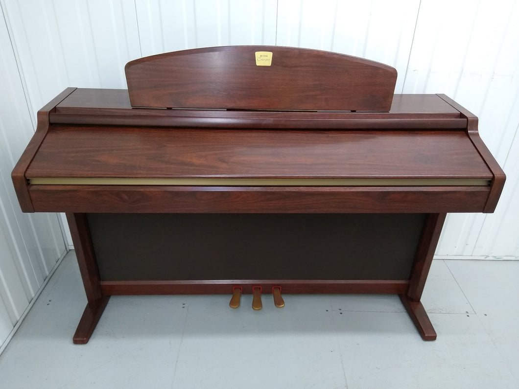 YAMAHA CLAVINOVA CLP-950 Digital Piano in mahogany stock nr 22161