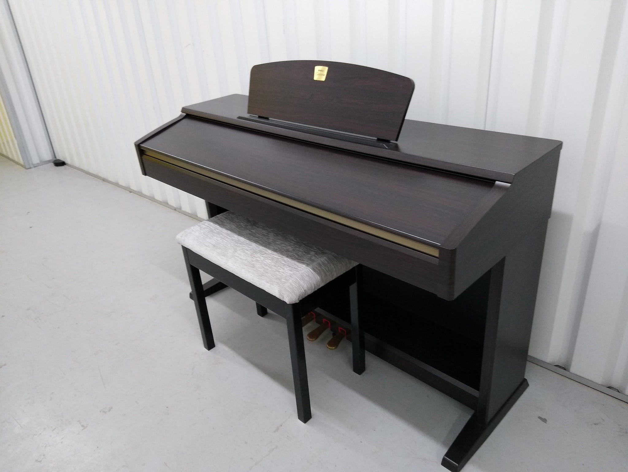 ヤマハ Yamaha Clavinova CLP-120 ピアノ　【椅子】 Yamaha Clavinova CLP-120 Digital Piano + stool Full Size 88