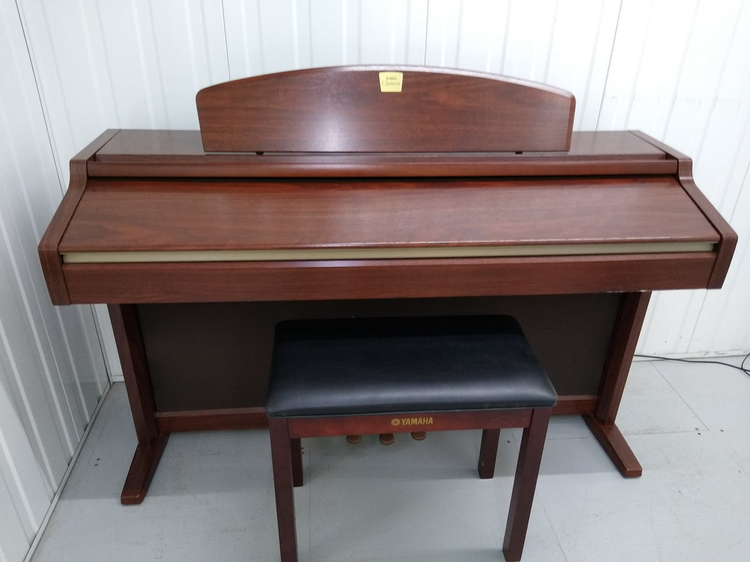 YAMAHA CLAVINOVA CLP-950 Digital Piano in mahogany with stool stock nr 22223
