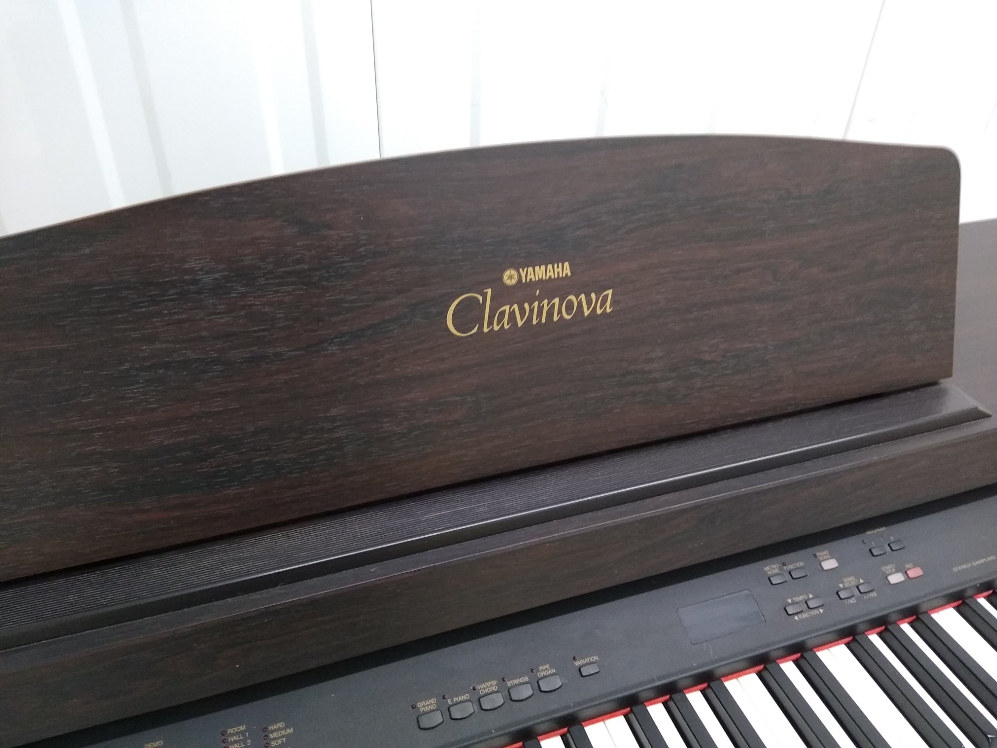 Yamaha Clavinova CLP-820 Digital Piano in rosewood stock nr 22212