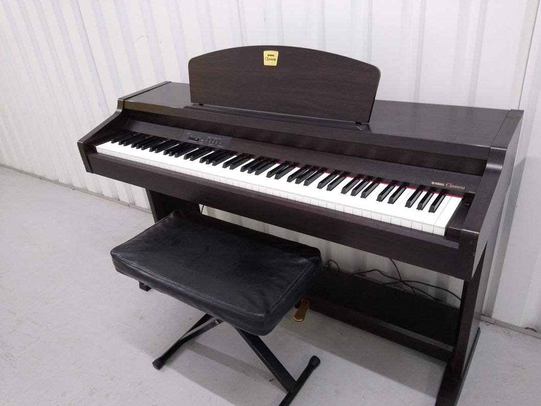 Yamaha Clavinova CLP-910 Digital Piano in rosewood, weighted keys stock nr 22230